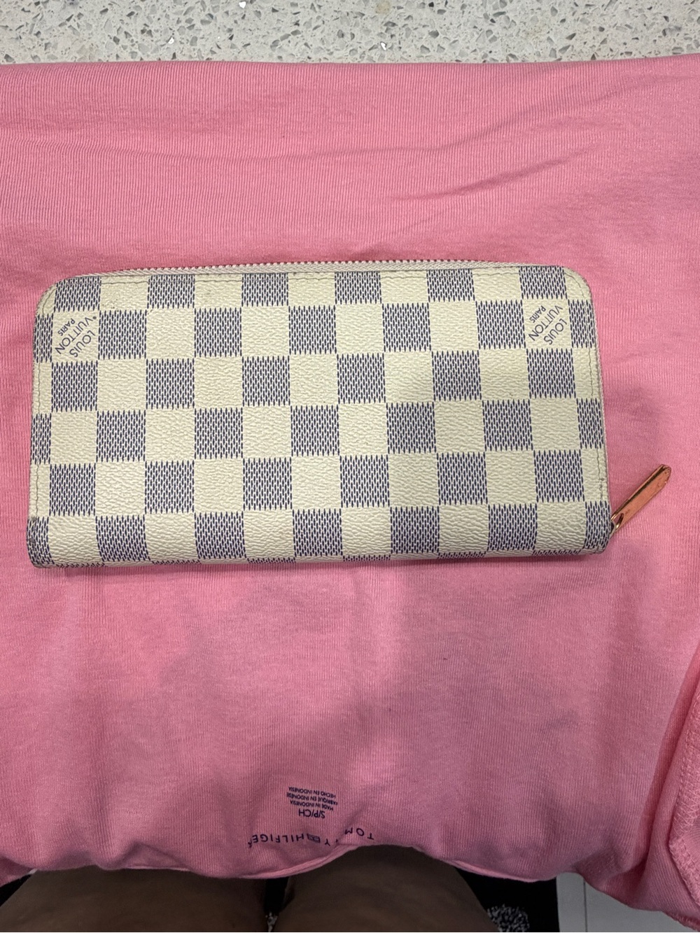 Zippy Wallet Damier Azur in Cream and Gray Check